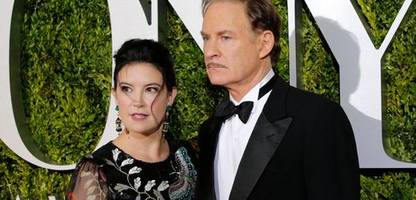 Erfolgsrezept für eine lange Ehe: Kevin Kline und Phoebe Cates leben fernab von Hollywood