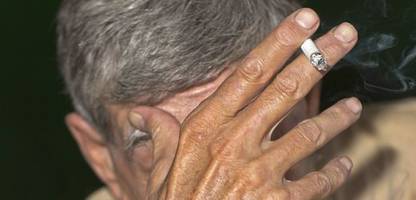 ein rätselhafter patient: die finger blau, ein zeh schwarz