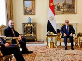 evp-chef in Ägypten: warum csu-vize weber nicht vor pyramiden posiert