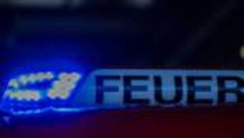 rheinland-pfalz: mehrfamilienhaus in idar-oberstein brennt - drei verletzte