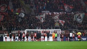 DFB-Pokal: Leverkusen locker weiter - Leipzig mit Mühe