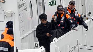 flüchtlingslager steht leer - europäischer gerichtshof prüft jetzt melonis albanien-pläne