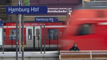 Jugendlicher fährt ohne Ticket Bahn – aber mit Machete