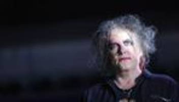 gefeierter auftritt: the cure begeistern fans in london mit neuem album