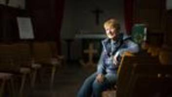 flussschifferkirche hamburg: gott schippert mit