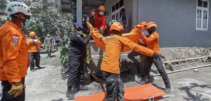 Indonesien: Tausende Menschen nach Vulkanausbruch in Sicherheit gebracht