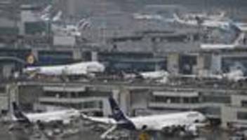 flughafen frankfurt: vergeblicher warnschuss: diebe flüchten vor polizei