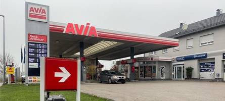 Tankstelle und Wettbüro ausgeraubt: Mitarbeiterin berichtet von der Tat