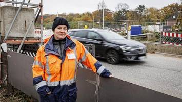 A7: Unbekannte sabotieren neue Umleitung in Bahrenfeld