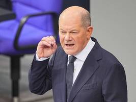 Bundestag: Wer keine Schuld hat, ist für Olaf Scholz schon mal klar