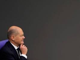 Die Lüge von Rentenkürzungen: Scholz macht Rentnern Angst - was soll das?