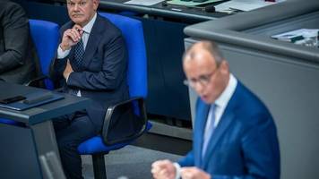 Neuwahlen: Olaf Scholz hält Regierungserklärung im Bundestag