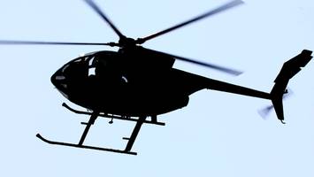 Tragischer Vorfall - Rentnerin von Hubschrauber verweht - 87-Jährige stirbt nach Sturz vor Klinik