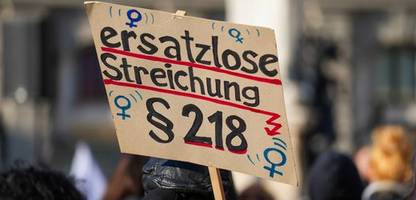 Abtreibung: Bundestag soll noch vor der Wahl über Legalisierung abstimmen