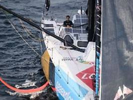 Vendée Globe startet turbulent: Nach Absturz auf letzten Platz: Herrmann fliegt nach vorne