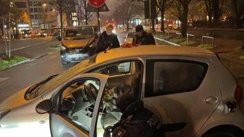 mutmaßliches drogentaxi gestoppt – fahrer verletzt polizisten