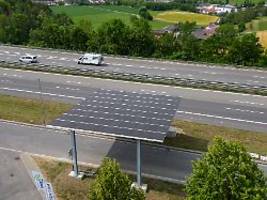 Platz für bis zu 48 Gigawatt: Studie bescheinigt Autobahnen riesiges Solarpotenzial