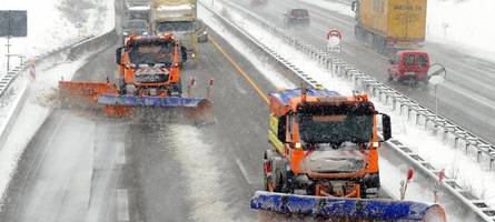 Tonnenweise Salz und XXL-Schneeräumer: Winterdienste sind bereit