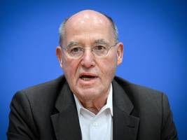 Deutschland: Manche Menschen wird man nicht los. Gregor Gysi etwa