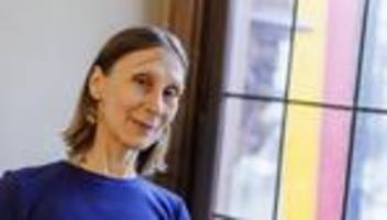 literaturpreis: martina hefter erhält den preis des deutschen literaturfonds