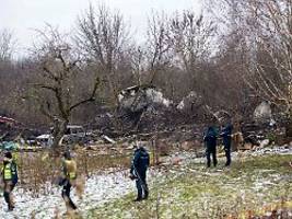 alles rot und voller funken: anwohner schildern absturz von dhl-flugzeug in litauen