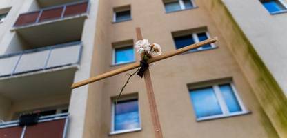 Rostock: Sprung aus Hochhaus – neun Monate altes Kind stirbt im Krankenhaus