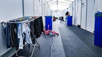 wie der senat auf die harsche kritik an tegel reagiert