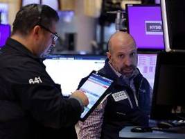 tech-riesen lassen federn: wall-street-rally endet vor thanksgiving