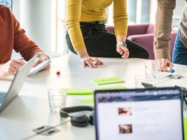 Lebenslanges Lernen:  „Wenn du programmieren kannst, interessiert keinen, was du studiert hast“