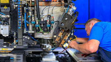 Arbeitsmarkt: „Immer mehr Unternehmen stoppen Neueinstellungen“