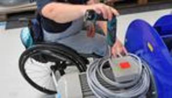 bundesagentur für arbeit: behinderte oft besser qualifiziert als andere arbeitslose