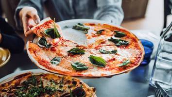 schon 500 bewerbungen - 2000 euro monatlich: restaurant sucht pizza-testesser in vollzeit