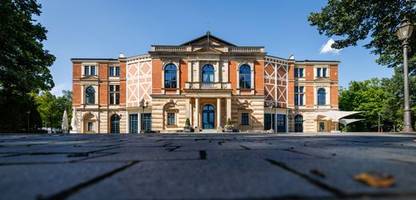 bayreuther festspiele: jubiläumsprogramm wird aufgrund von sparmaßnahmen reduziert