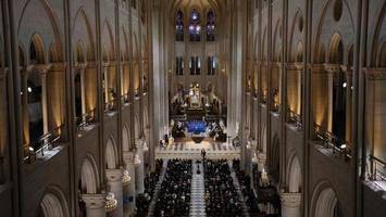 notre-dame auferstanden – zeremonie bringt selenskyj und trump zusammen