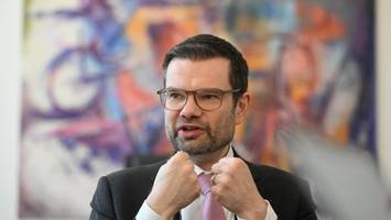 aufregung um „d-day“: ein versprechen kann buschmann nicht geben