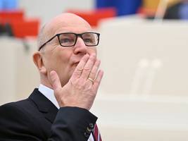 brandenburg: ein ministerpräsident und viele fragen