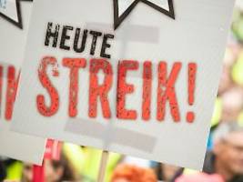 Zahlung der Gewerkschaften: Im Arbeitskampf: Muss Streikgeld versteuert werden?