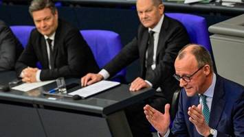 joko und klaas überraschen mit scholz, merz und habeck