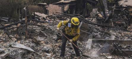 feuer-inferno in promi-ort malibu: waldbrände auf über 1600 hektar – feuerwehr gewinnt oberhand