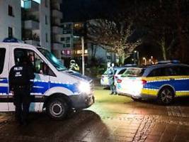 Täter auf der Flucht: 20-Jähriger stirbt nach Schießerei in Hamburg