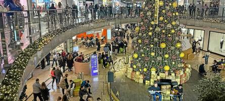 Glückliche Kunden, klingelnde Kassen: Ein Adventssamstag in der City-Galerie