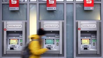 Null-Zinsen von Sparkassen und Volksbanken sind unverschämt