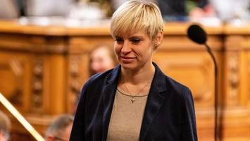 Beschlossen: AfD-Frau Olga Petersen verliert all ihre Mandate