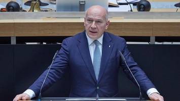 wie kai wegner die haushaltskürzungen in berlin verteidigt