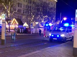 Magdeburg: Autofahrer steuert in Menschenmenge auf Weihnachtsmarkt