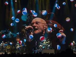 musiker spricht über gesundheit: phil collins ist schockiert, dass ihm schlagzeugspielen genommen wurde