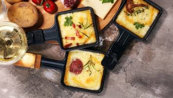 Ernährungsexpertin warnt - Vorsicht beim Raclette: Das passiert, wenn Sie zu viel Käse essen