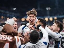 ksc macht ligaspitze brutal eng: hamburger sv verabschiedet sich mit torspektakel