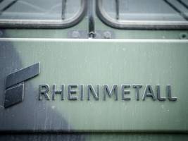 Waffen: Ein Ex-SPD-Chef bei Rheinmetall: Die Rüstungsindustrie sucht eine neue Nähe zur Politik