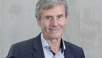 ferdinand dudenhöffer, direktor car - auto-papst rechnet 2025 mit kurzarbeit – und massiven rabattaktionen